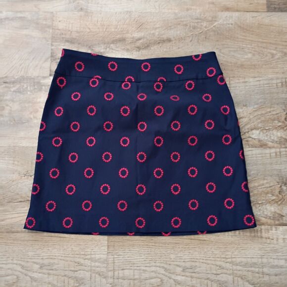 Charter Club women's navy skort 5" Inseam red embroidered circle pattern 14 - Picture 2 of 9